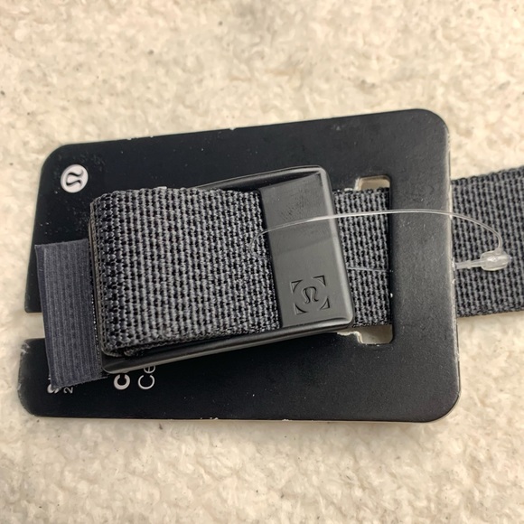 Lululemon Commission Belt NWT Size Small Black - Picture 10 of 14